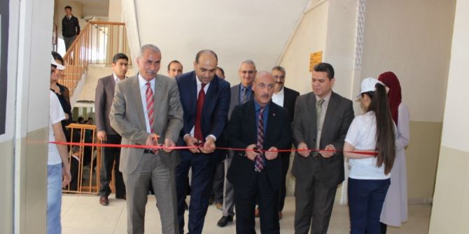 Iğdır’da Tubitak Bilim Fuarı Açıldı