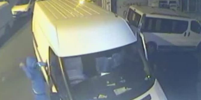 Bıçaklı Hırsızlar Market Sahibine Saldırdıktan Sonra Dükkanı Böyle Soydu