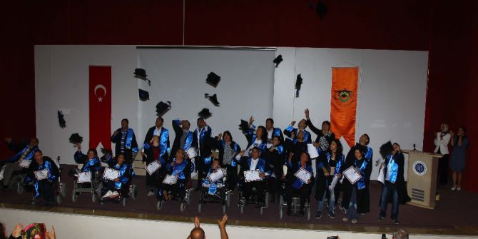 Özel İnsanlara Özel Mezuniyet