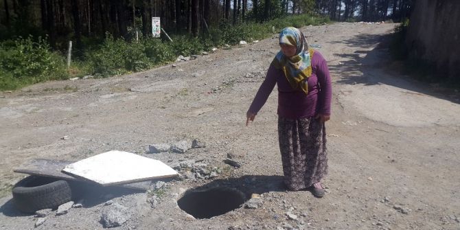 Üstü Açık Kanalizasyon Çukurları Ölüm Saçıyor