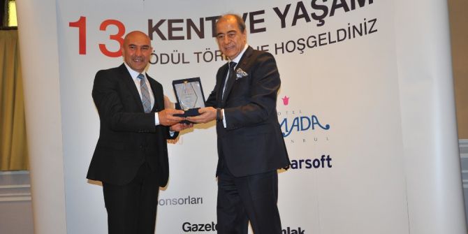 En Başarılı Yerel Yönetim Ödülü Başkan Soyer’e