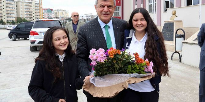 Başkan Karaosmanoğlu: "Eğitim, Geleceğe Yapılan Yatırımdır"