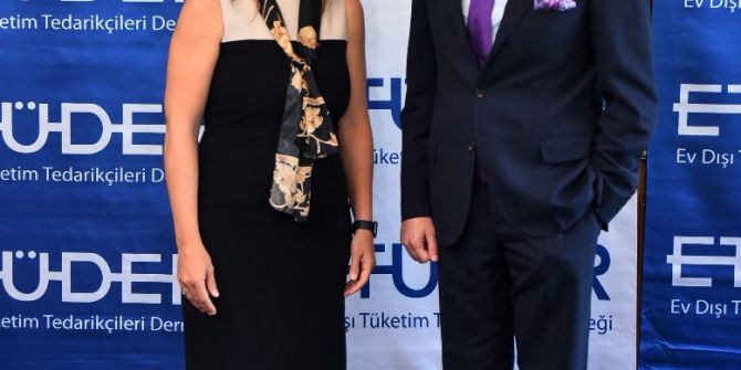 Avrupalılar Ev Dışında Bizden 8 Kat Fazla Tüketiyor