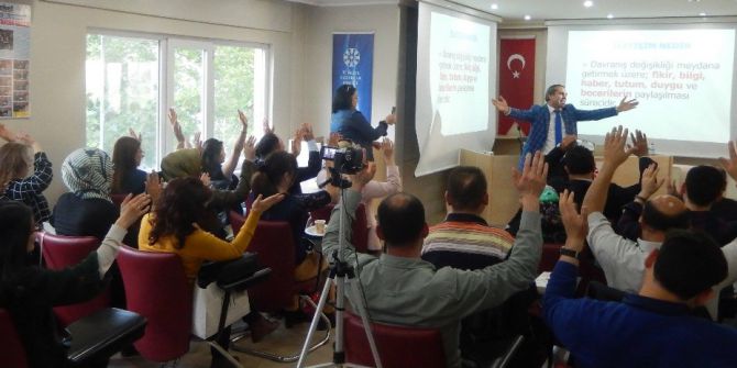 Hareket Ve Yüz İfadeleri Kullandığımız Sözcüklerden Sekiz Kat Daha Güçlü