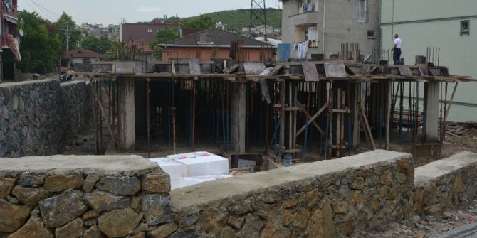 Orhangazi Semt Konağı İnşaatı Hızla Devam Ediyor