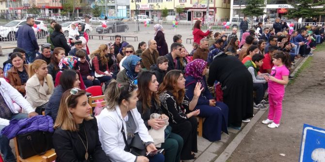 80. Yıl Anaokulu’nda Mezuniyet Heyecanı