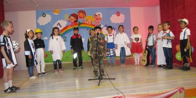 Cumhuriyet İlkokulunda Okuma Bayramı