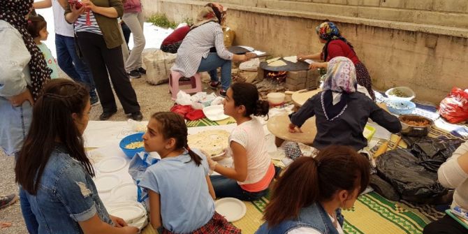 Şehit Feyzullah Taşkınsoy Ortaokulunda Kermes Şenliği