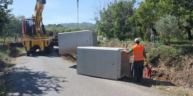 Dalbahçe’de Menfez Çalışması