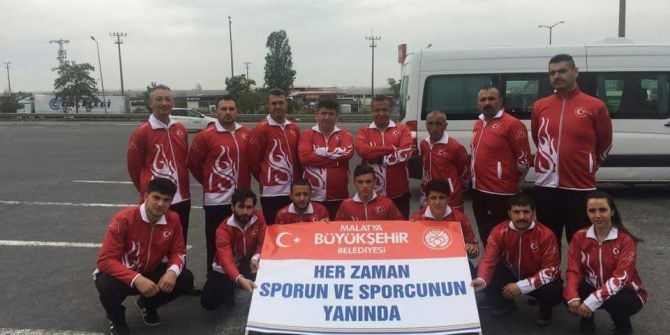 Milli Sporcu Abdulhakim Bölükbaşı Bulgaristan’dan Birinci Olarak Döndü