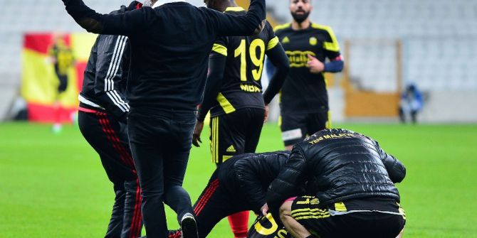 Yeni Malatyaspor’da Teknik Direktör Buz Ve Futbolcular Prim Zengini Olacak