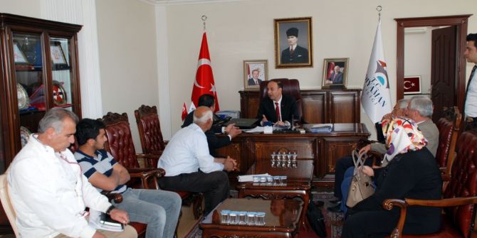 Vali Erin Halkın Sorunlarını Dinliyor