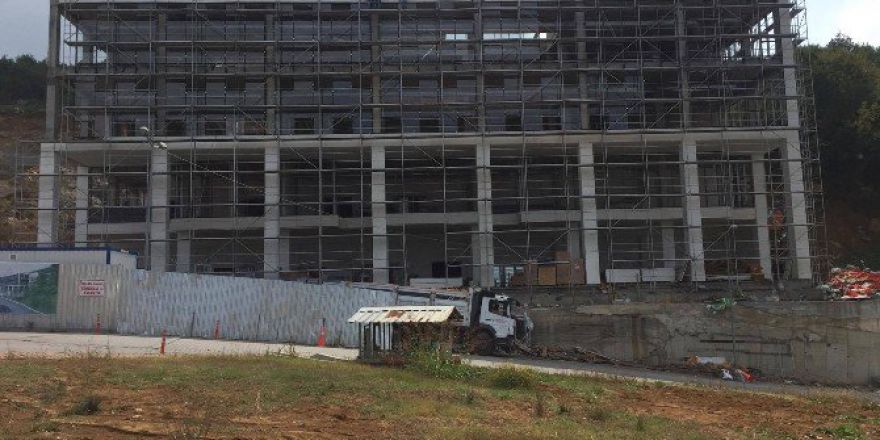 Baü Sosyal Merkez İnşası Hızlandı