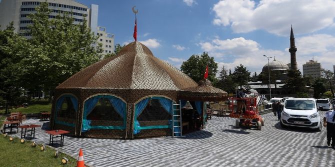 Ramazan Sokağı Açılıyor