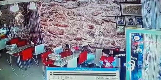 Lokantadan Para Çalan Çocuklar Kamerada