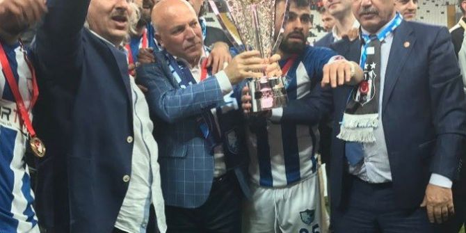 Ilıcalı, Erzurumspor’un Coşkusuna Ortak Oldu