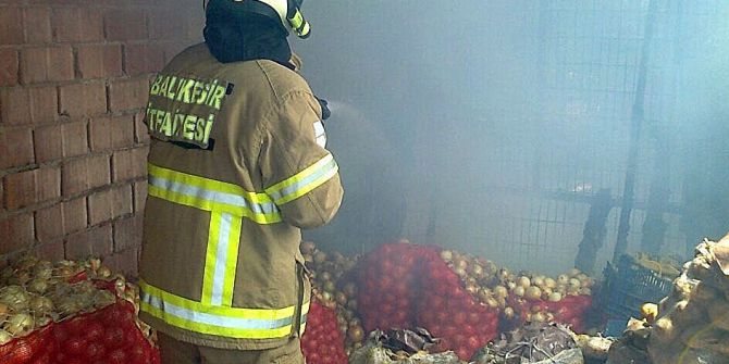 Patates Deposunda Korkutan Yangın