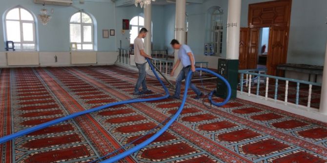 Gürsu’da Camiler Ramazana Hazırlanıyor