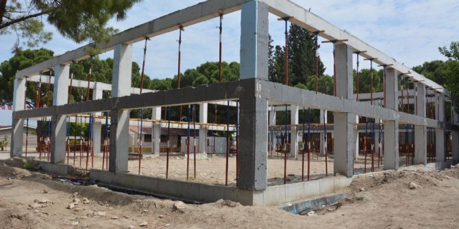 Yeşilköy Çok Amaçlı Salon Hızla Yükseliyor