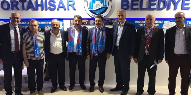 Başkan Genç, Protokole Standı Gezdirdi