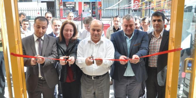 Atatürk Ortaokulu Tübitak 4006 Bilim Fuarı Açıldı