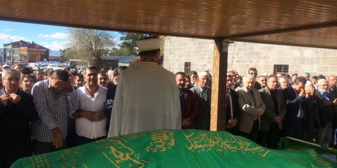 Başkan Hikmet Karaca’nın Ağabeyi Acısı