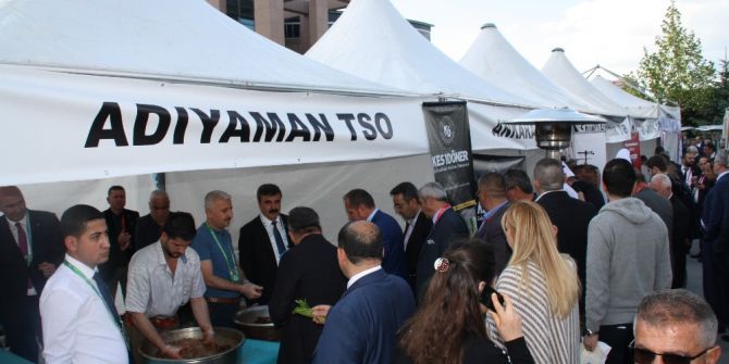 Atso Tobb’un 73. Genel Kurulunda Adıyaman Çiğ Köftesini Tanıttı