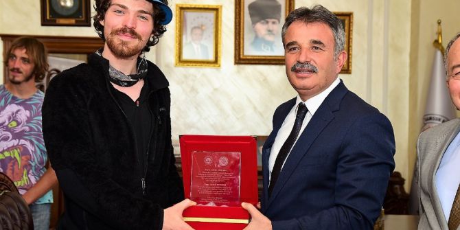 İp Üstünde En Uzun Süre Kalma Rekortmeni Tekrar Rekor Sözü Verdi