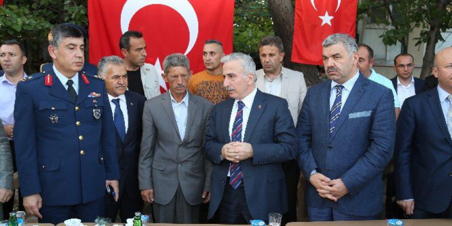 Vali Kamçı Şehit Temizyürek’in Mevlidine Katıldı