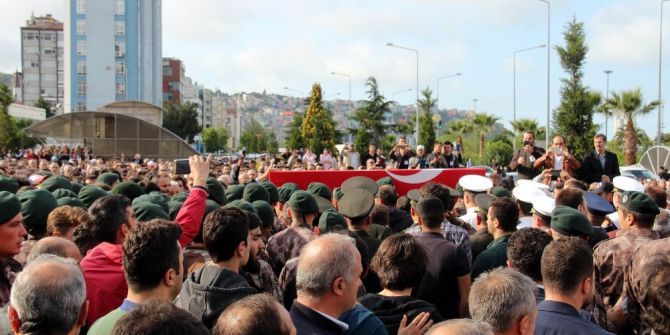 Şehit Özel Harekat Polisi Son Yolculuğuna Uğurlandı