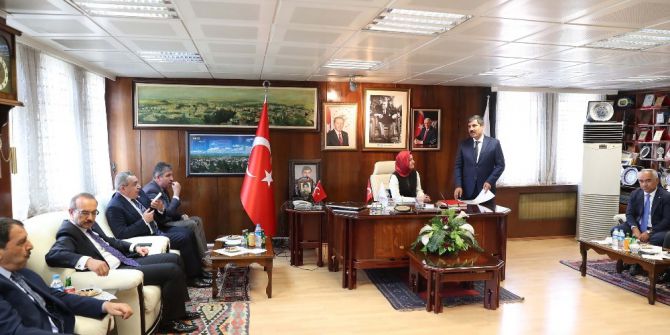 Bakan Kaya’dan Muş Belediyesine Ziyaret