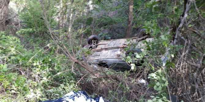 Otomobil Uçuruma Yuvarlandı: 1 Ölü, 3 Yaralı