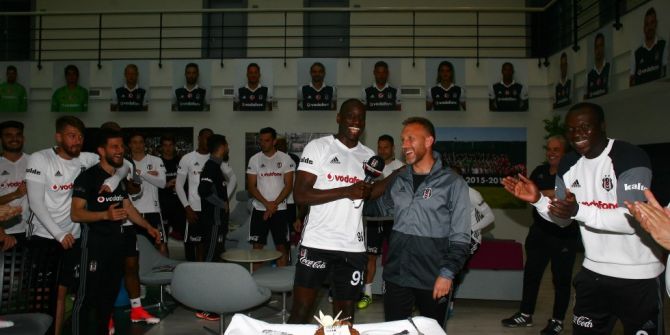 Demba Ba’nın Yeni Yaşı Kutlandı