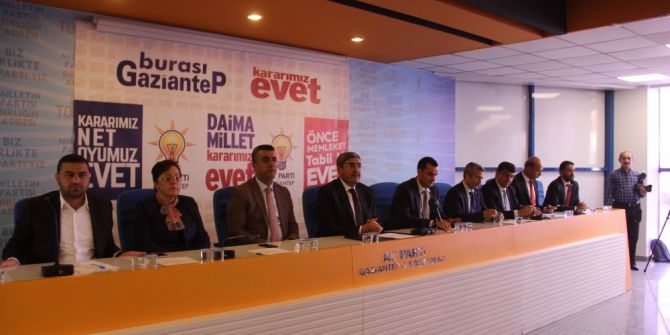 Gaziantep’te Ak Parti İl Meclisi Toplandı