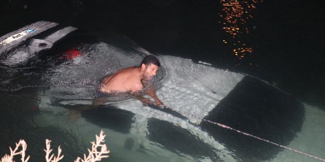 Kız Arkadaşı Kendisinden Ayrılınca, İntikam İçin Kız Arkadaşının Aracını Sulama Kanalına Attı