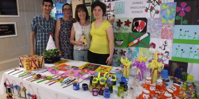 Burhaniye’de Engelliler Standı