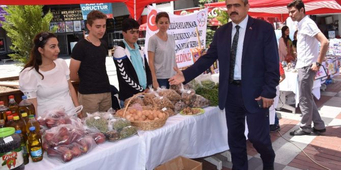 Başkan Alıcık, Köy Okulu Yararına Düzenlenen Kermese Destek Verdi
