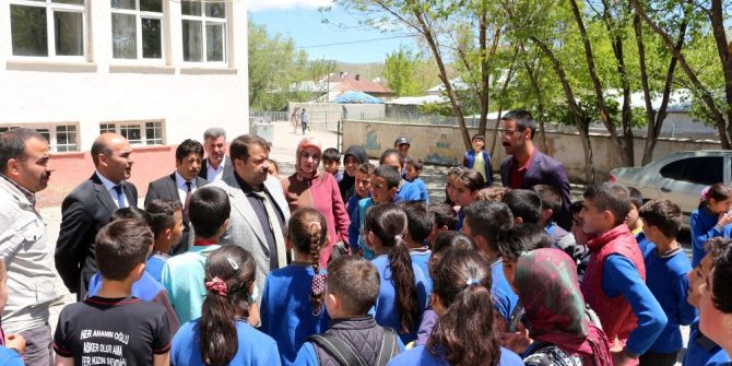 Ağrı Milli Eğitim Müdürü Turan, İlçelerde İncelemelerde Bulundu