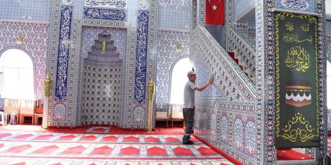 Konyaaltı’nda Cami Ve Mescitlerde Temizlik