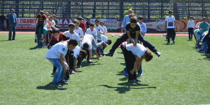 Tabletlerle Değil, Sokakta Oynadılar