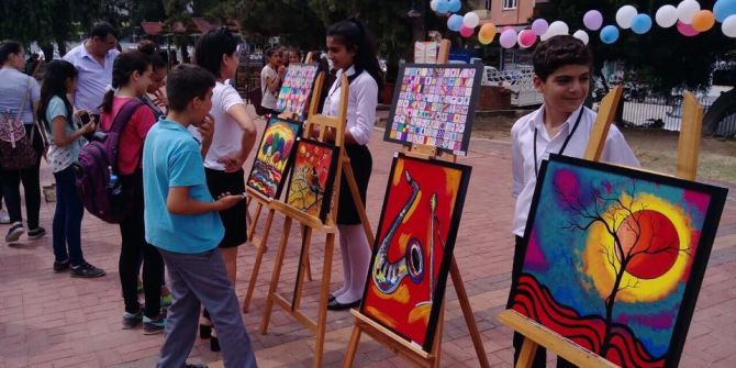 Samandağ’da Öğrencilerden Resim Sergisi