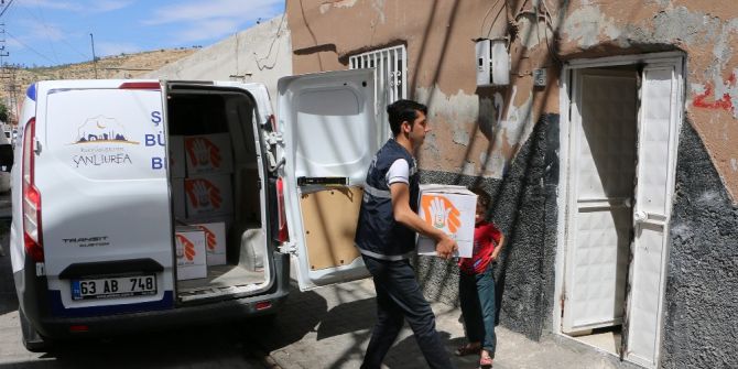 Büyükşehir’den Dar Gelirlilere Gıda Desteği