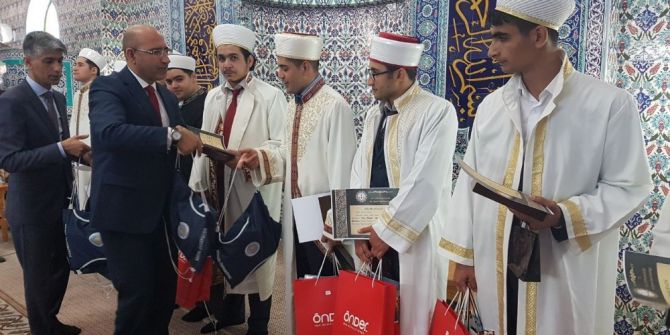 Genç Hatipler Minberde Güzel Hutbe Okuma Yarışması Finali Yapıldı