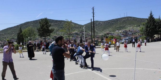 Başkan Duymuş, Çocuklarla Çocuk Oldu