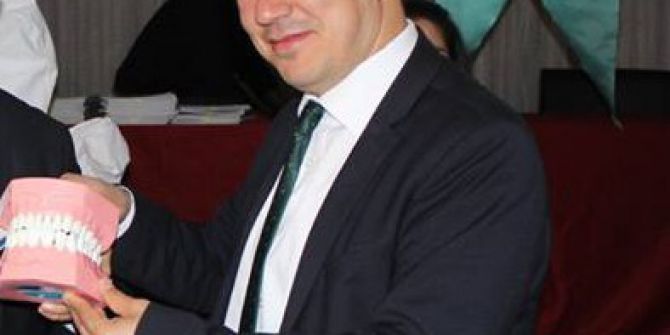 İftarda Hızlı Tüketilen Yemek Kiloya Yol Açıyor