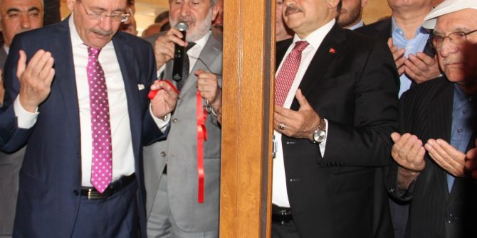 Bakan Eroğlu Cami Açılışına Katıldı