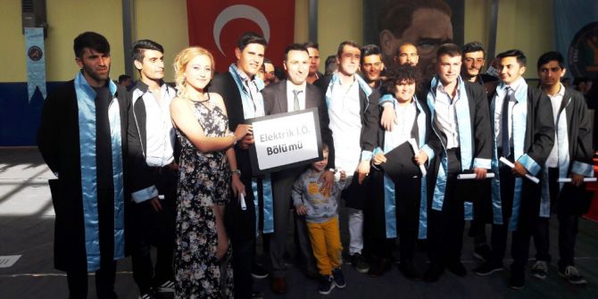 Elmalı Myo’da Mezuniyet Töreni