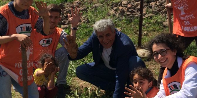 Öğrenciler Fidan Dikip, Okuma Etkinliğine Katıldı