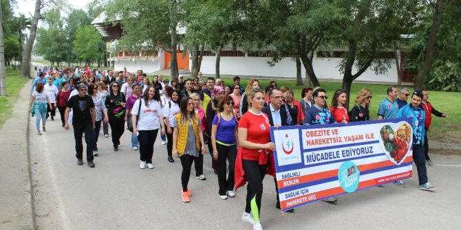 Edirne’de Düzenlenen Yürüyüşle Obeziteye Dikkat Çekildi