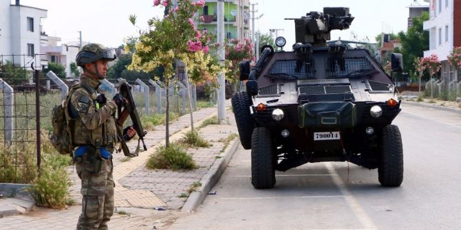 İzmir’de Pkk/kck Operasyonu: 1 Gözaltı